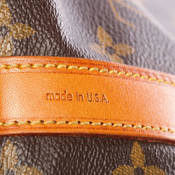 Auth LOUIS VUITTON Monogram Noe MM Shoulder Bag - Picture 7 of 8